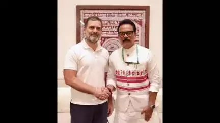 पेशरार: राहुल गांधी के जन्मदिवस पर लोहरदगा सांसद सुखदेव भगत ने दी बधाई