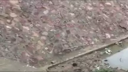 भरतपुर: हल्की बारिश से ढह गया ब्रह्मचारी कुण्ड, भरतपुर विकास प्राधिकरण के विकास कार्य की खुली पोल