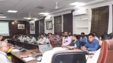 पवई: कलेक्ट सभा कक्ष में हुई बैठक, कलेक्टर ने शिविर के ज़रिए वसूली कार्य में तेज़ी लाने को कहा