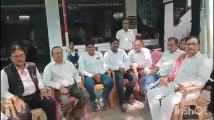 विदिशा नगर: जिला अभिभाषक संघ में अध्यक्ष पद के लिए 3 उम्मीदवारों के बीच मुकाबला, 2 पद निर्विरोध