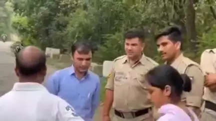 जोगिंदर नगर: जोगिंदरनगर के छत्तर में कार खाई में गिरी, एक परिवार के 5 लोग घायल
