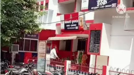 #प्रयागराज,धूमनगंज थाना अंतर्गत नीम सराय, मुंडेरा मंडी गेट नo 1 पर सदियों से बने गरीब का मकान दबंगो भूमाफियों द्वारा किय