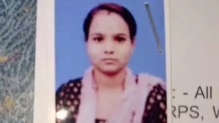 গড়বেতা ৩: ৩১ বছর বয়সী এক মহিলা নিখোঁজ হয়ে যাওয়ার ঘটনায় লিখিত অভিযোগ করা হলো পুলিশের, চন্দ্রকোনা রোড এর ঘটনা