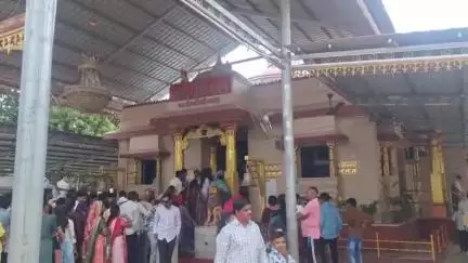 નાંદોદ: રાજપીપલા ના પ્રસિદ્ધ યાત્રાધામ હરસિધ્ધી માતાજી ના મંદિરે ભક્તો ની ભીડ દર્શને,ધારાસભ્ય ઉપસ્થિત.
