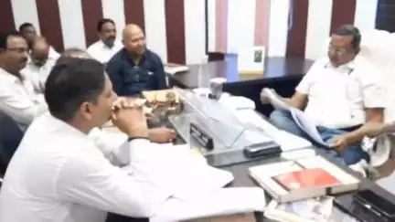 सैदपुर: देवकली ब्लॉक में सरकारी योजनाओं के क्रियान्वयन की जाँच करने पहुँचे विशेष सचिव, विकास कार्यों की हुई समीक्षा