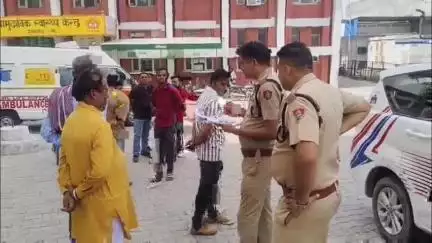 थानेसर: शाहाबाद में अज्ञात वाहन की टक्कर से बुलेट सवार युवक की मौत, पुलिस ने शव कब्जे में लिया