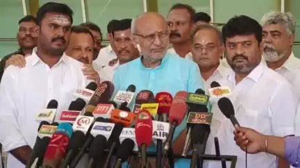 கோவை தெற்கு: விமான நிலையத்தில் மகாராஷ்டிரா ஆளுநர் சிபி ராதாகிருஷ்ணன் செய்தியாளர்களுக்கு பேட்டியளித்தார்