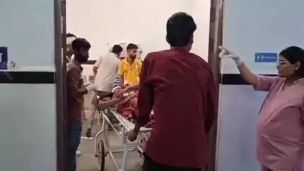 छतरपुर नगर: पठापुर रोड पर घर के बाहर अज्ञात हमलावरों ने महिला पर तलवार से हमला किया
