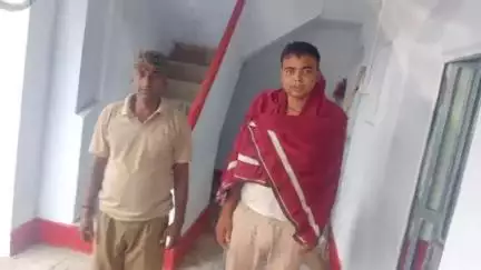 पुपरी: रसलपुर पुराना बाजार में मध निषेध थाना पुपरी पुलिस ने 2 बोतल नेपाली शराब के साथ एक व्यक्ति को किया गिरफ्तार