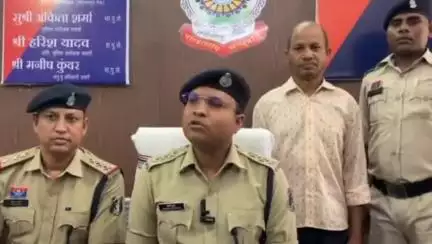 डूमरपारा में महिला की हत्या करने वाला आरोपी प्रेमी गिरफ्तार, 5000 रुपये को लेकर हुआ था विवाद