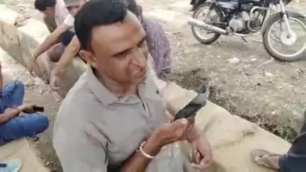 बागीदौरा: सुरवानिया में माही की छोटी कैनाल के घटिया निर्माण पर किसानों ने किया विरोध