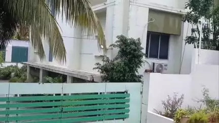 பொள்ளாச்சி: பொள்ளாச்சியில் மனநலம் குன்றிய இளைஞர் அடித்துக் கொன்று புதைக்கப்பட்ட விவகாரம் இரண்டு உதவி ஆய்வாளர்கள் பணியிடை நீக்கம்