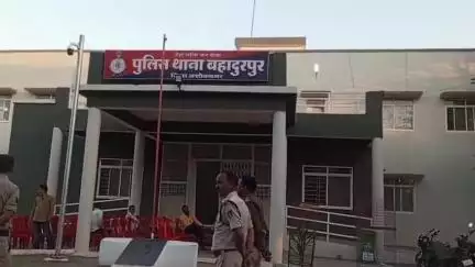 बहादुरपुर: तहसील क्षेत्र में कुछ लोगों द्वारा पत्थर से कुत्ते पर हमला करने का वीडियो हुआ था वायरल, पुलिस ने दर्ज किया मामला
