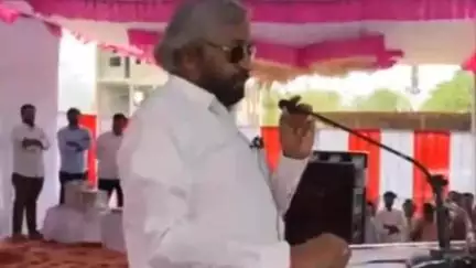 ಭಾಲ್ಕಿ: ವಿವಿಧ ವಸತಿ ಯೋಜನೆಗಳ ಅಡಿಯಲ್ಲಿ ಆಯ್ಕೆಯಾದ ಫಲಾನುಭವಿಗಳಿಗೆ ಪಟ್ಟಣದಲ್ಲಿ ಸಚಿವ ಈಶ್ವರ ಖಂಡ್ರೆ ಅವರಿಂದ ಮಂಜೂರಾತಿ ತಿಳುವಳಿಕೆ ಪತ್ರ ವಿತರಣೆ