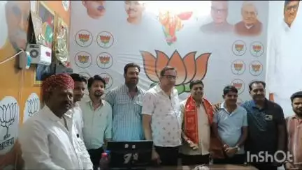 चूरू: 14 पार्षदों को पार्टी विरोधी गतिविधियों के कारण बताओ नोटिस जारी, अविश्वास प्रस्ताव पर किया था समर्थन