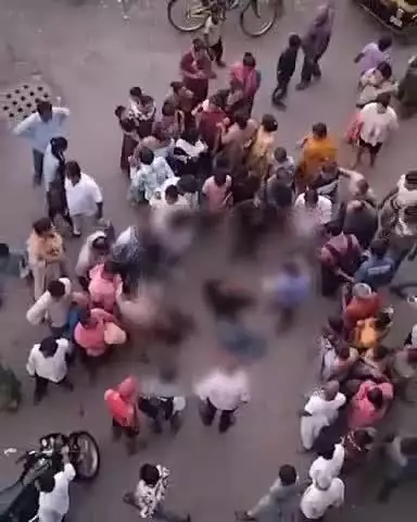 ગોડાદરા ડીંડોલી બ્રિજથી યુવતીએ લગાવી મોતની છલાંગ,ગંભીર.હાલતમાં ખસેડાઈ સારવાર અર્થે હોસ્પિટલ