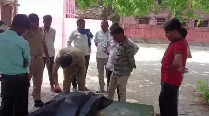 सगड़ी: पलिया गांव निवासी सड़क दुर्घटना में घायल अधेड़ व्यक्ति की इलाज के दौरान हुई मौत, परिजनों में मचा कोहराम
