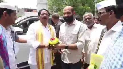 రేషన్ దారులకు బియ్యం, పంచదారతో పాటు కందిపప్పు: ప్రభుత్వ చీఫ్ విప్ జీవీ