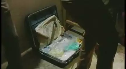 मानिकपुर: शिवनगर में अज्ञात कारणों से युवक ने फांसी लगाकर की आत्महत्या, पुलिस और फोरेंसिक टीम जांच में जुटी