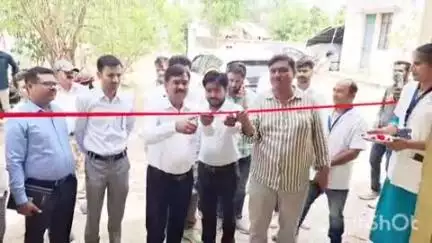 मड़ावरा: गिरार गांव के प्राथमिक स्वास्थ्य केन्द्र में आयोजित स्वास्थ्य मेले का विशेष सचिव ने फीता काटकर किया शुभारम्भ
