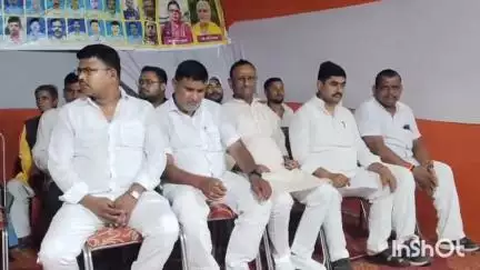 शेरघाटी: शेरघाटी प्रखंड के तिवारिचक गांव में श्री रुद्र महायज्ञ एवं शिव प्राण प्रतिष्ठा महोत्सव का भव्य उद्घाटन