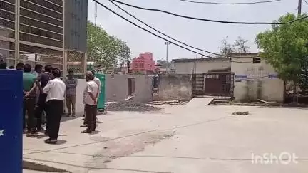 अशोक नगर: सोनी कॉलोनी में किराये के मकान में रहने वाली महिला ने फांसी लगाकर की आत्महत्या, जिला अस्पताल में हुआ पोस्टमार्टम