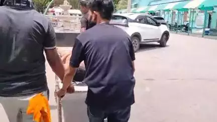 भिंड नगर: सुभाष नगर में दबंगों ने युवक के साथ की मारपीट, युवक घायल