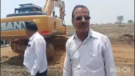 विदिशा नगर: विदिशा के पास नागपिपरिया गांव में किसानों की ज़मीन पर बन रहा हाईवे