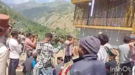 जुब्बल: बदियार (नंदपुर) प्राण प्रतिष्ठा में हजारों की संख्या में पहुंचे लोग, देवी-देवताओं का लिया आशीर्वाद