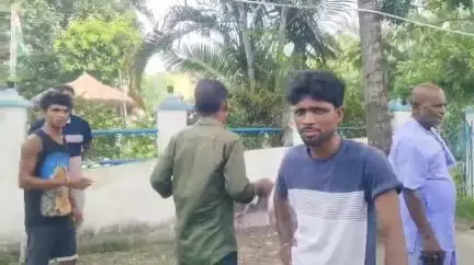 ক্যানিং ১: ক্যানিং এর হিমচেখালি গ্রামে জলে ডুবে মৃত্যু এক ব্যক্তির, দেহ উদ্ধার করে ময়নাতদন্তের জন্য পাঠালো পুলিশ