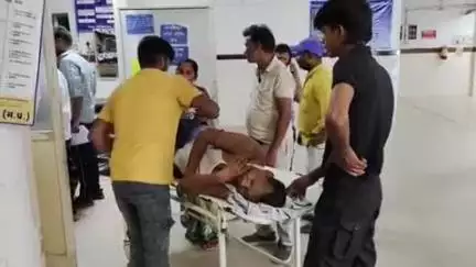 भिंड नगर: पटना के पुरा गांव में पेड़ गिरने से घायल हुआ खेत में काम कर रहा एक किसान, अस्पताल में कराया गया भर्ती