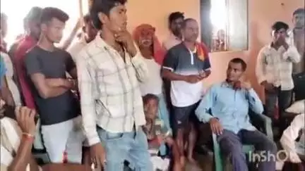 कुर्था: इब्राहिमपुर ग्राम कचहरी में दो गांवों के बच्चों का विवाद सुलझाया गया