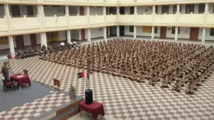 परसवाड़ा: गोंगलई में 10 दिवसीय एनसीसी शिविर में कैप्टन ने कैडेट्स को व्यक्तित्व विकास की महत्वपूर्ण जानकारी दी