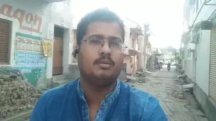 खबर औरैया से पढीन दरवाजा निवासी युवक ने गैस कंपनी पर गली में गड्ढा करने का लगाया आरोप हो रही परेशानी नहीं दे रही ध्यान