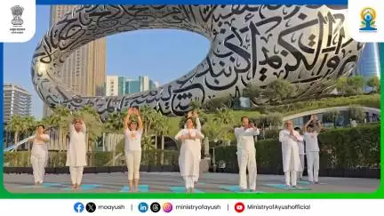 #yoga at one of the world’s most complex structures and Dubai’s iconic location, Museum of the Future
.