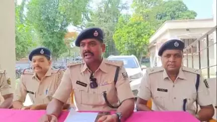 अरेराज: अरेराज में डीएसपी के नेतृत्व में हरसिद्धि पुलिस ने कार लूट कांड का किया खुलासा, मामला निकला झूठा