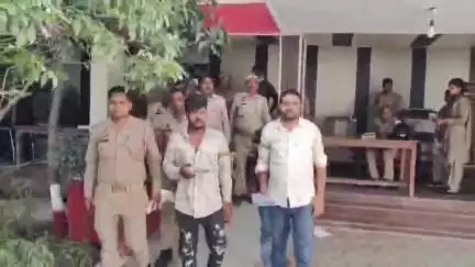 ललितपुर: सदर कोतवाली पुलिस ने जबरन वसूली के मामले में तीन अभियुक्तों को किया गिरफ्तार, कब्जे से ₹7500 बरामद, भेजा जेल