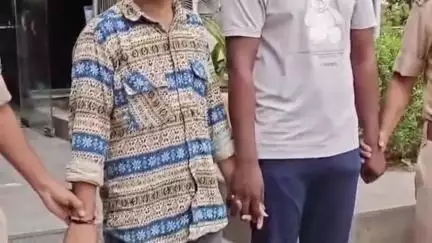 અમદાવાદ શહેર: લુખ્ખાગિરી કરનાર ખાનગી ફાઇનાન્સ કંપનીના એજન્ટોની ધરપકડ, આરોપી દિલીપ રાવલ અને ઘેમર રબારીની કરવામાં આવી ધરપકડ
