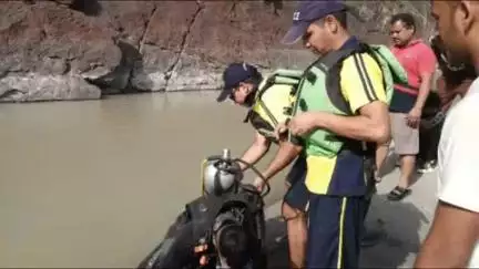 नरेन्द्रनगर: सिंगटाली पुल के पास हरियाणा के व्यक्ति का गंगा नदी में डूबने से शव बरामद किया गया, एसडीआरएफ ने किया काम