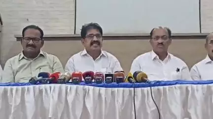 തൃശൂർ: നിലമ്പൂർ ഉപതിരഞ്ഞെടുപ്പിൽ നിന്ന് പിന്മാറിയതായി വ്യാപാരി വ്യവസായി ഏകോപന സമിതി ചെമ്പുക്കാവ് വ്യാപാര ഭവനിൽ അറിയിച്ചു
