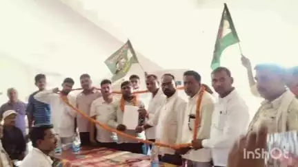 नवा बाज़ार: उपेन्दर चौधरी सर्वसम्मति से नावा बाजार राजद प्रखंड अध्यक्ष बनाए गए