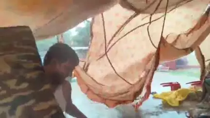 लहार: तेज आंधी-बारिश की वजह से लहार के भाटनताल मैदान में चल रहा अनिश्चितकालीन धरना प्रदर्शन हुआ प्रभावित
