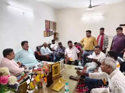 दाउदनगर: 8 जून की रैली को लेकर लोजपा (रामविलास) की भगवान प्रसाद शिवनाथ प्रसाद B.Ed कॉलेज में हुई बैठक, बनाई गई रणनीति