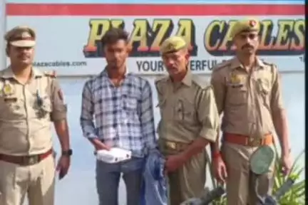 पिंड्रा: फूलपुर पुलिस ने ग्राहक सेवा केंद्र के संचालक से लूट करने वाले लुटेरे को किया गिरफ्तार