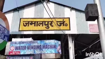 जमालपुर: जमालपुर रेल पुलिस ने ट्रेन से 77.700 लीटर शराब बरामद की, लावारिस हालत में मिली