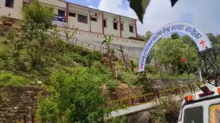 कांडा: समूचे कांडा क्षेत्र में एकमात्र 108 आपातकालीन सेवा का वाहन बेहद खस्ताहाल, नये वाहन की मांग मुखर हुई