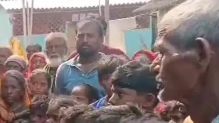 रुन्नी सैदपुर: रूनीसैदपुर: इंदिरा आवास के पैसे के लिए पिता ने पुत्र को छत से धक्का दिया, मौत