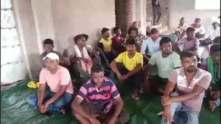 पीरटांड: पिपराटांड़ मांझी हाउस में पूर्वी भाग के आदिवासी समाज के मांझी परगना की बैठक हुई