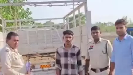 साजा: फिल्मी स्टाइल में 10 लाख की गांजा तस्कर को सायबर सेल बेमेतरा और बेरला पुलिस ने किया गिरफ्तार, 103 पैकेट गांजा ज़ब्त