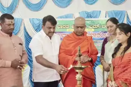 ರಾಣೇಬೆನ್ನೂರು: ಸ್ವದೇಶಿ ವಸ್ತುಗಳನ್ನ ಬಳಕೆ ಮಾಡೋಣ ಮತ್ತು ಪ್ರೋತ್ಸಾಹಿಸೋಣ ನಗರದಲ್ಲಿ ಮಾಜಿ ಶಾಸಕ ಪೂಜಾರ್